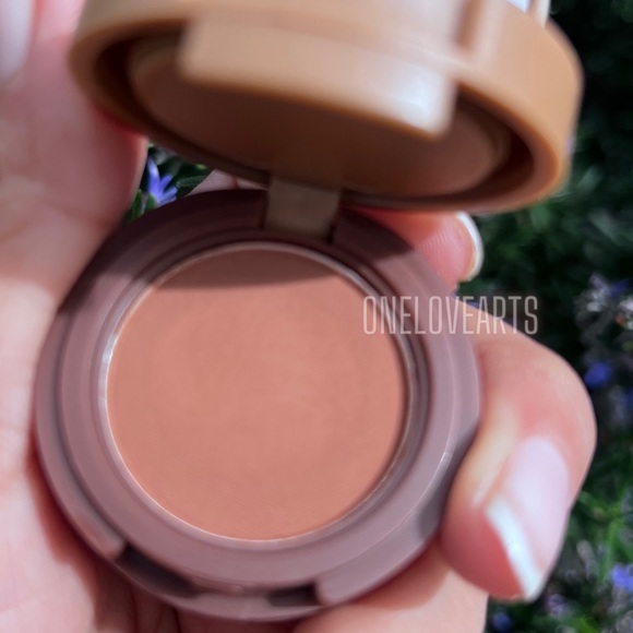 3 COLOR EYEBROW SHADOW - Picture 10 of 13